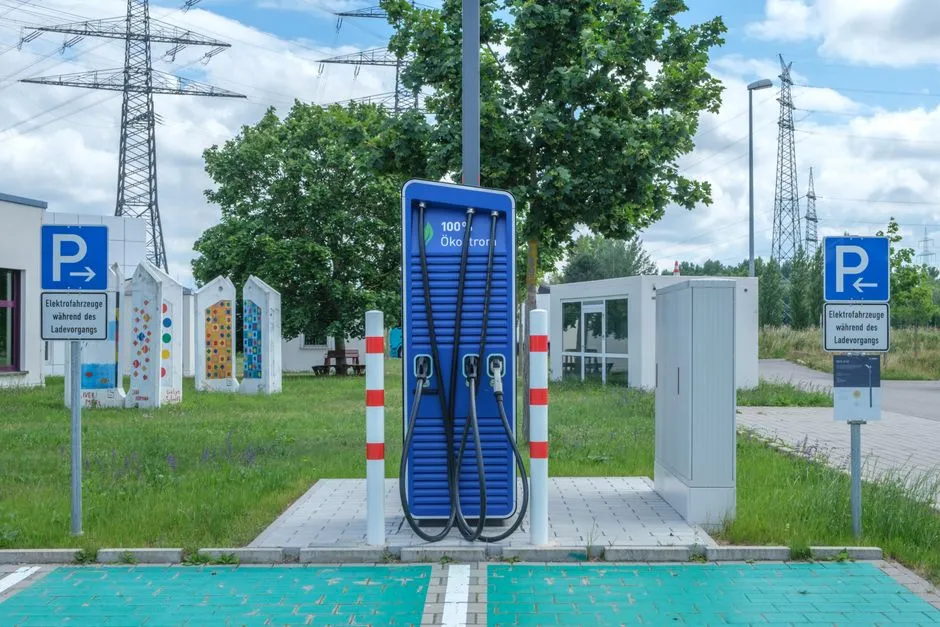 Contrôles indispensables sur batterie, garantie et historique.